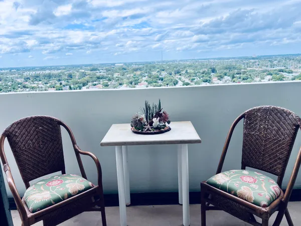 $2,350 | 5600 North Flagler Drive, Unit 2103, West Palm Beach, FL 33407