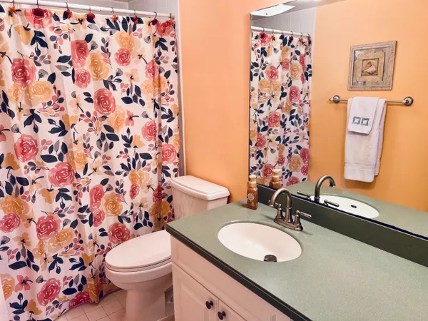 $2,350 | 5600 North Flagler Drive, Unit 2103, West Palm Beach, FL 33407