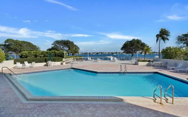 $2,350 | 5600 North Flagler Drive, Unit 2103, West Palm Beach, FL 33407