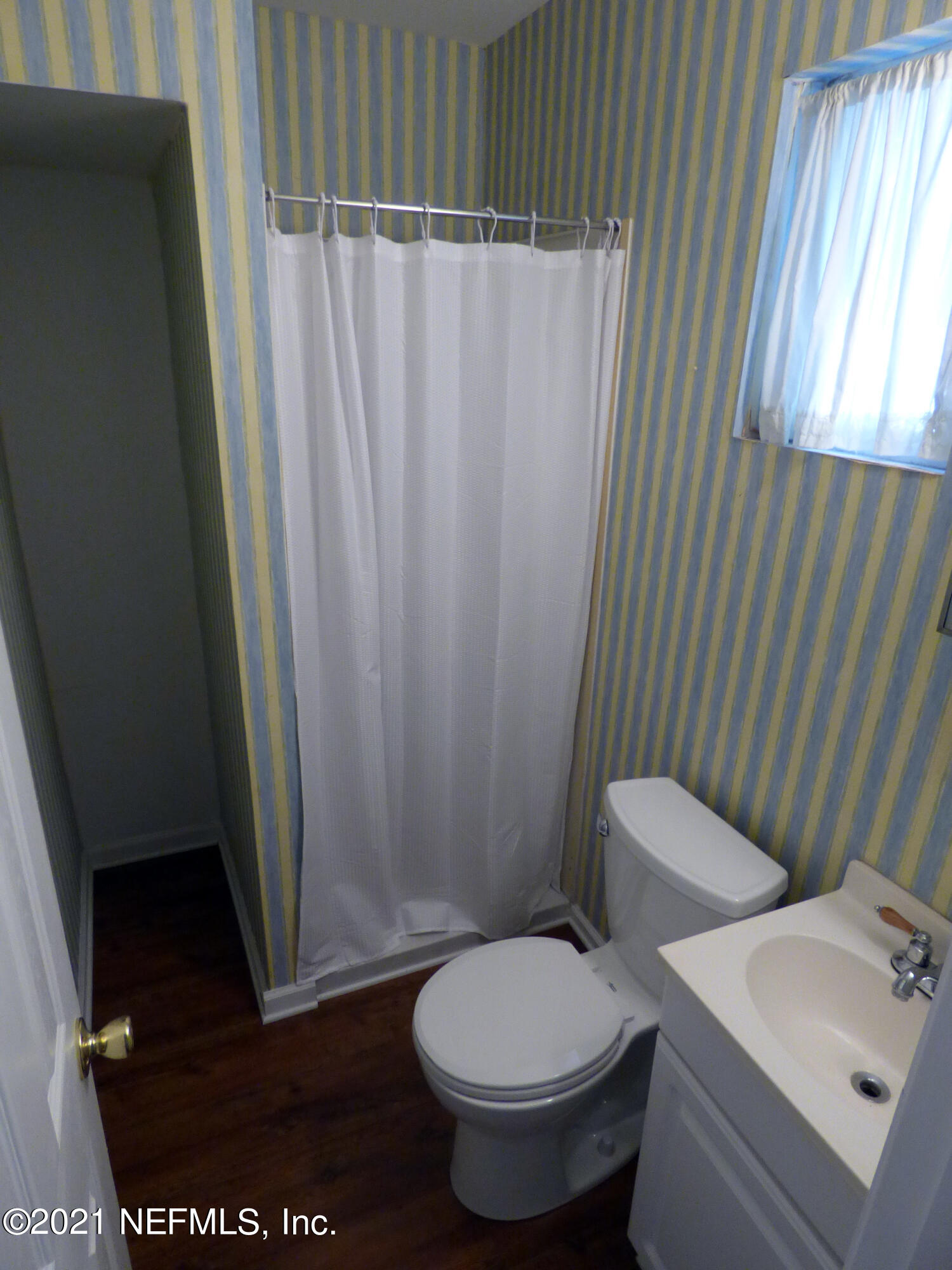 9744 Leahy Road Jacksonville, FL 32246 - Photo 23 of 26 Bathroom2