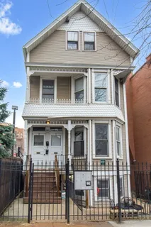 $825,000 | 2118 West Fletcher Street, Chicago, IL 60618