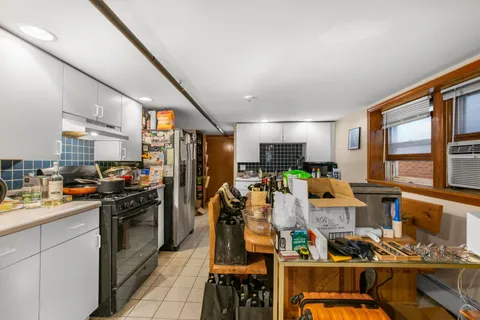 $825,000 | 2118 West Fletcher Street, Chicago, IL 60618