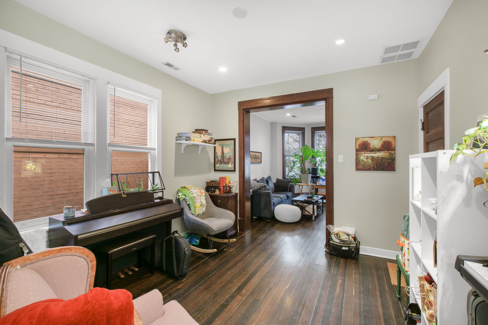 2118 West Fletcher Street Chicago, IL 60618 - Photo 10 of 26