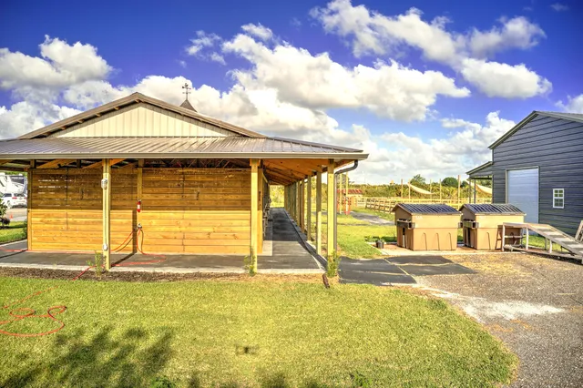 $1,250 | 16754 Norris Road, Unit STALLS, Wellington, FL 33470