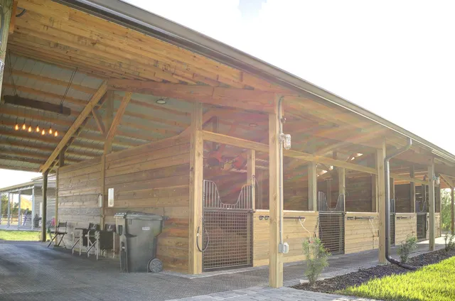 $1,250 | 16754 Norris Road, Unit STALLS, Wellington, FL 33470