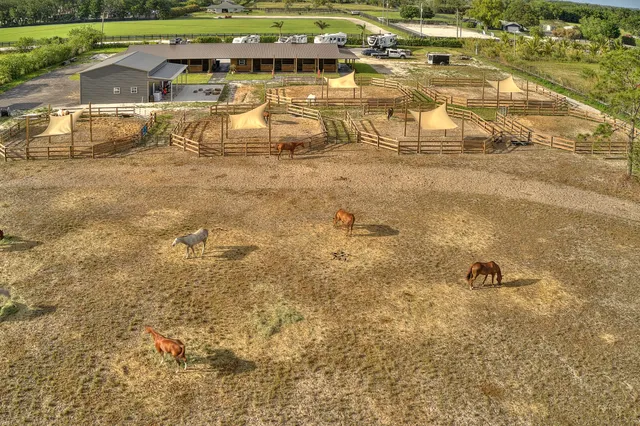 $1,250 | 16754 Norris Road, Unit STALLS, Wellington, FL 33470