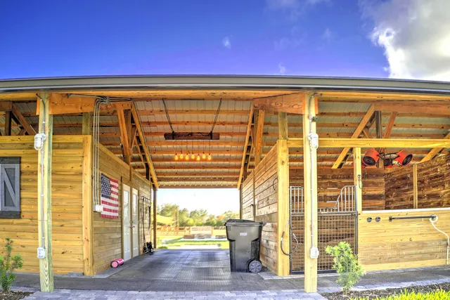 $1,250 | 16754 Norris Road, Unit STALLS, Wellington, FL 33470