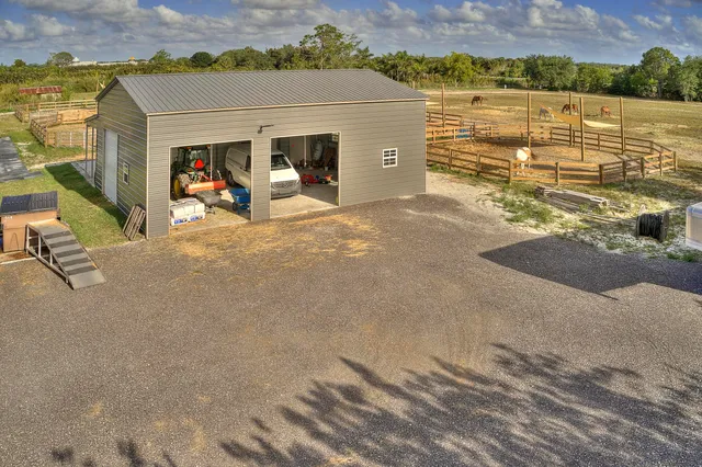 $1,250 | 16754 Norris Road, Unit STALLS, Wellington, FL 33470