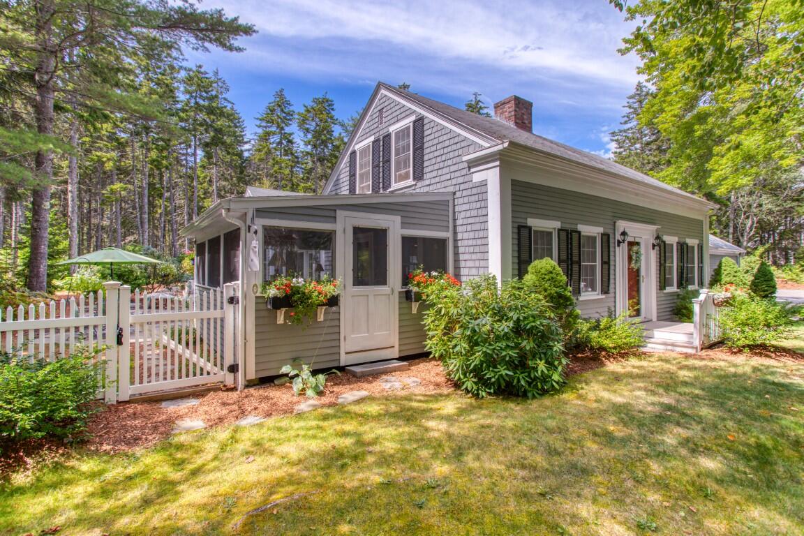 162 Dogfish Head Road Southport, ME 04576 - Photo 4 of 58 4