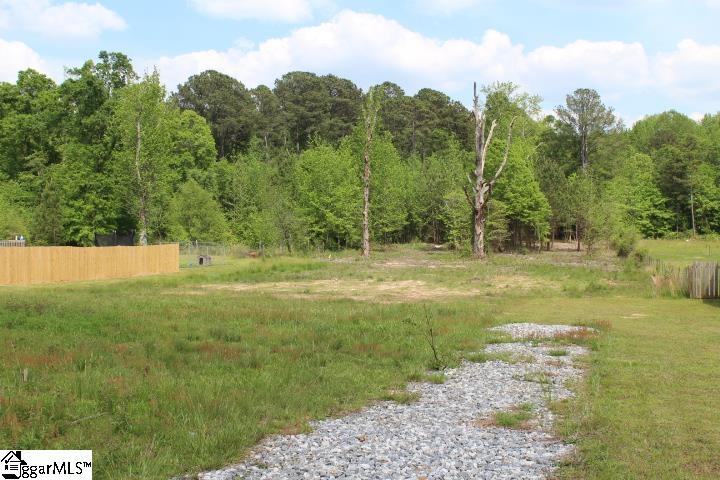 155 Lesley Road Pelzer, SC 29669 - Photo 4 of 7