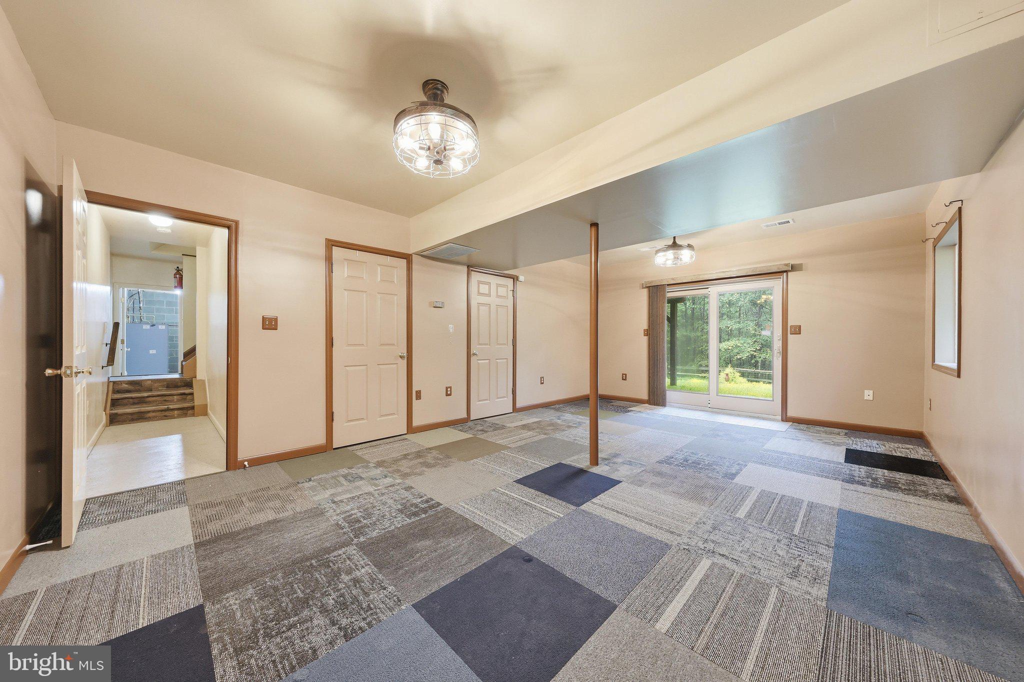 1335 Brown Road Knoxville, MD 21758 - Photo 33 of 68 Family Room