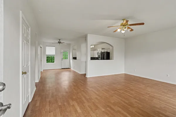 $1,995 | 321 East Wilkins Street, League City, TX 77573