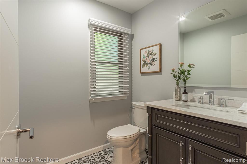 3636 Tuckahoe Road Bloomfield Hills, MI 48301 - Photo 18 of 35