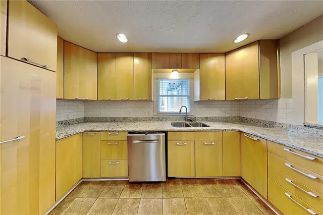 $2,595 | 100 John Christopher Drive, Alpharetta, GA 30009