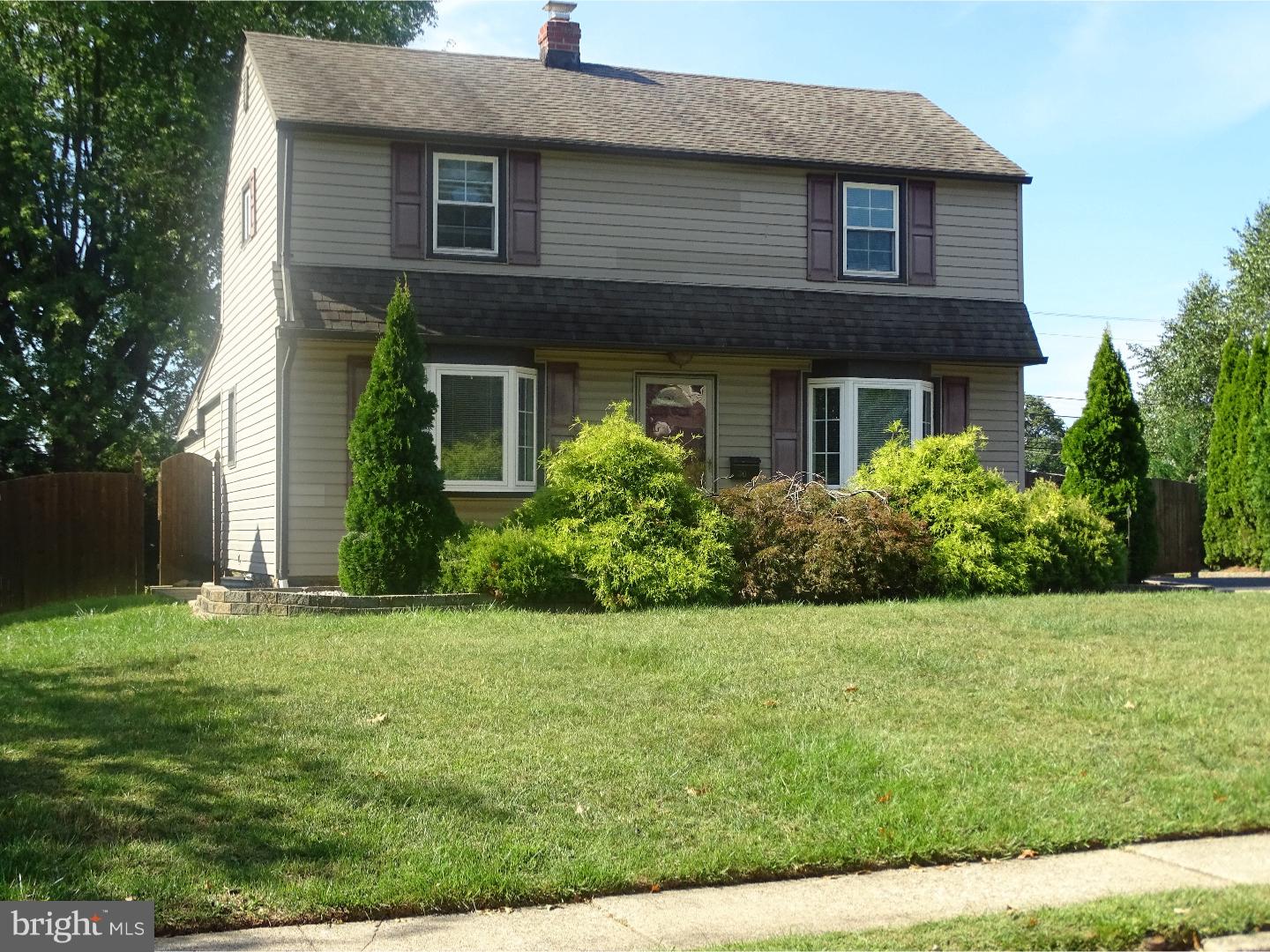 30 Woodlawn Road Warminster, PA 18974 - Photo 1 of 21 Exterior Front
