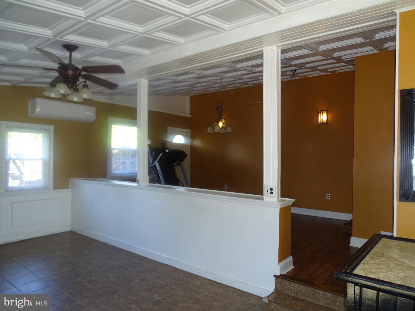 30 Woodlawn Road Warminster, PA 18974 - Photo 13 of 21 Family Room