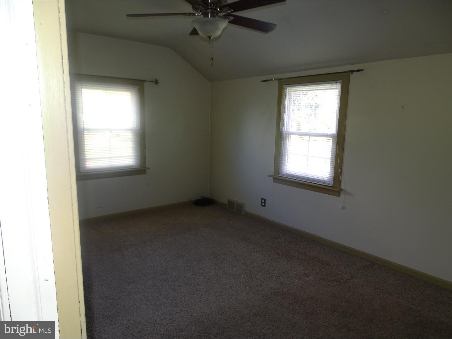 30 Woodlawn Road Warminster, PA 18974 - Photo 17 of 21 Bedroom 3