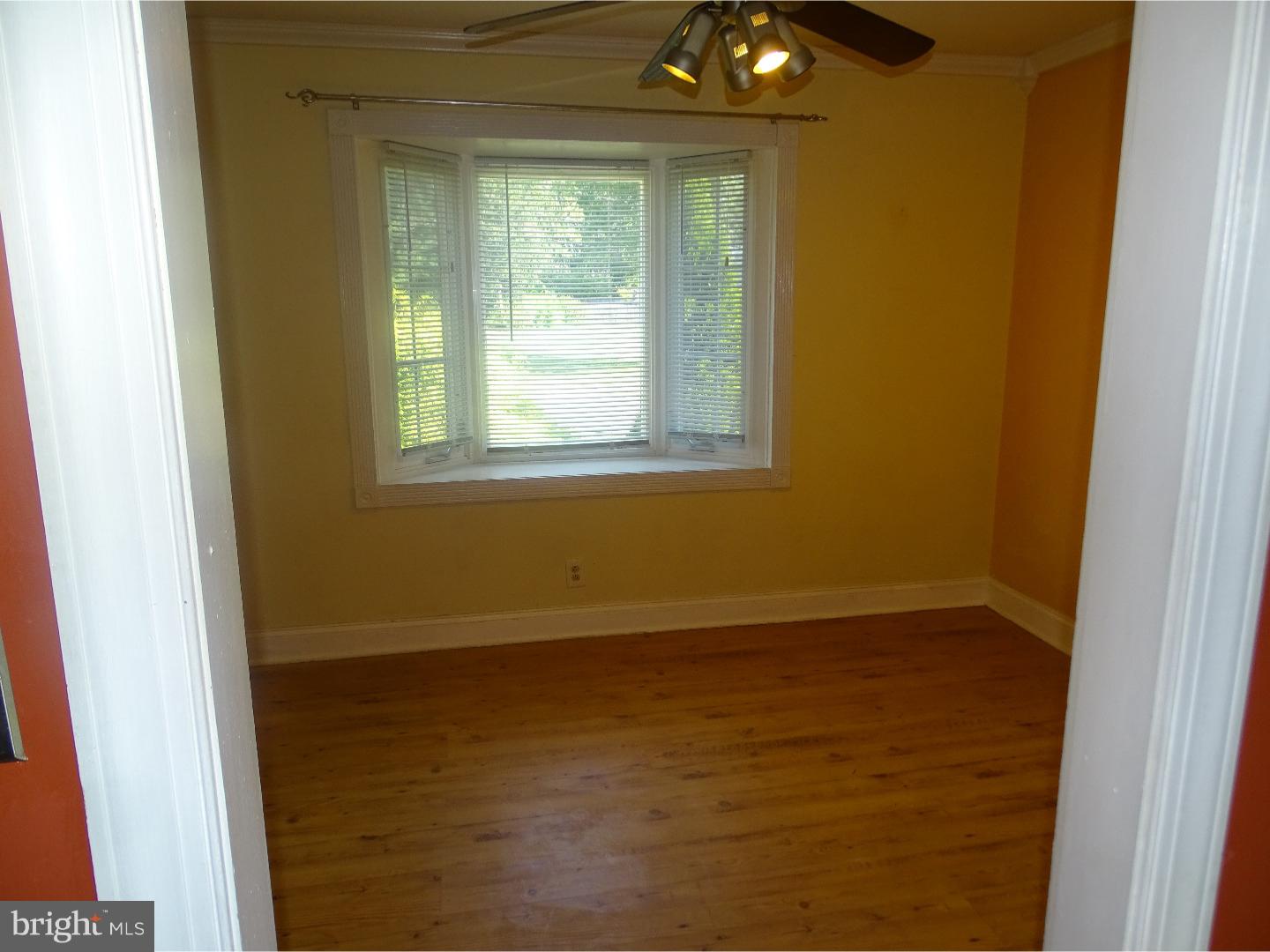 30 Woodlawn Road Warminster, PA 18974 - Photo 5 of 21 Dining Room