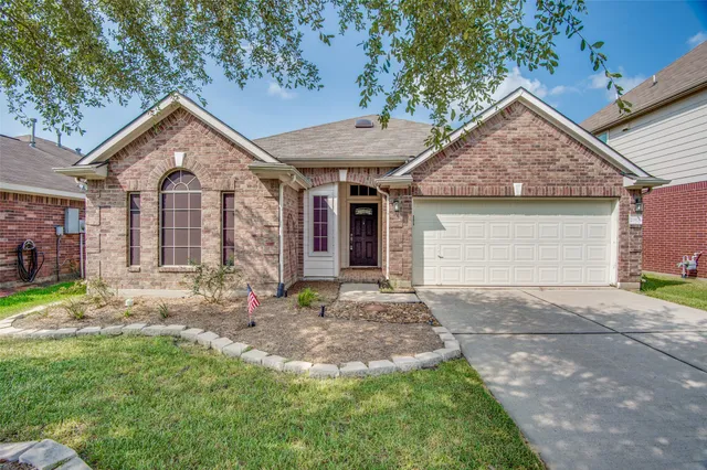 $2,100 | 20515 Spring Aspen Lane, Spring, TX 77388