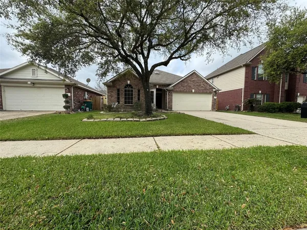 $2,000 | 20515 Spring Aspen Lane, Spring, TX 77388