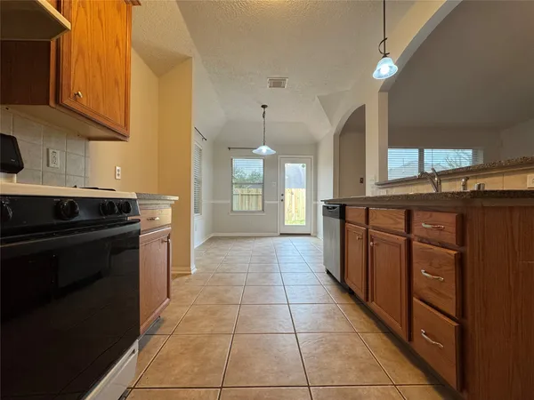 $2,000 | 20515 Spring Aspen Lane, Spring, TX 77388