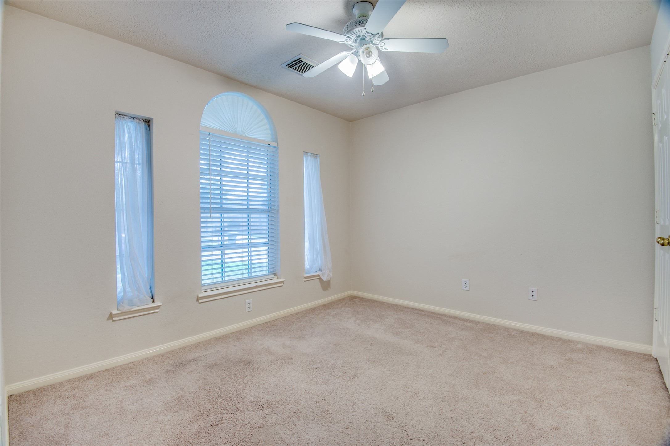 20515 Spring Aspen Lane Spring, TX 77388 - Photo 13 of 25