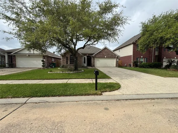 $2,000 | 20515 Spring Aspen Lane, Spring, TX 77388