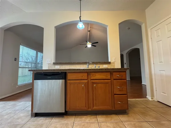 $2,000 | 20515 Spring Aspen Lane, Spring, TX 77388