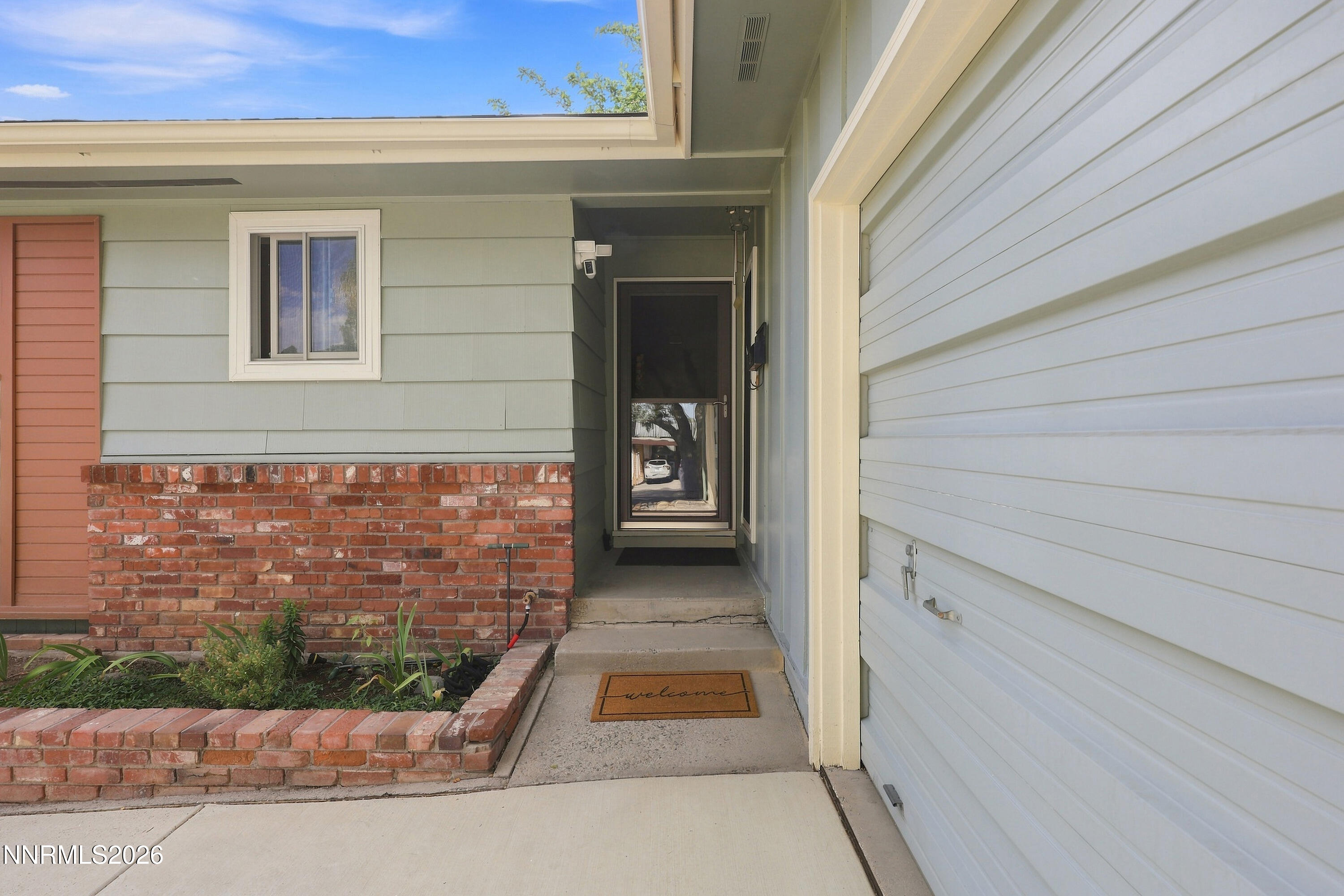 1215 Colusa Drive Reno, NV 89503 - Photo 5 of 27 img_4043