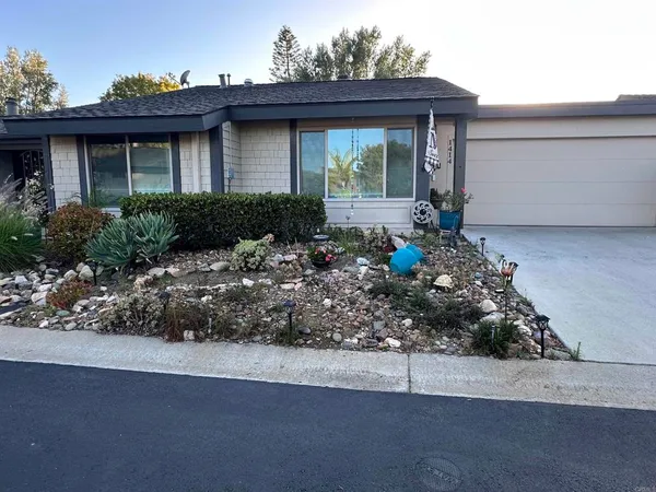 $559,900 | 1414 Market Street, Vista, CA 92084