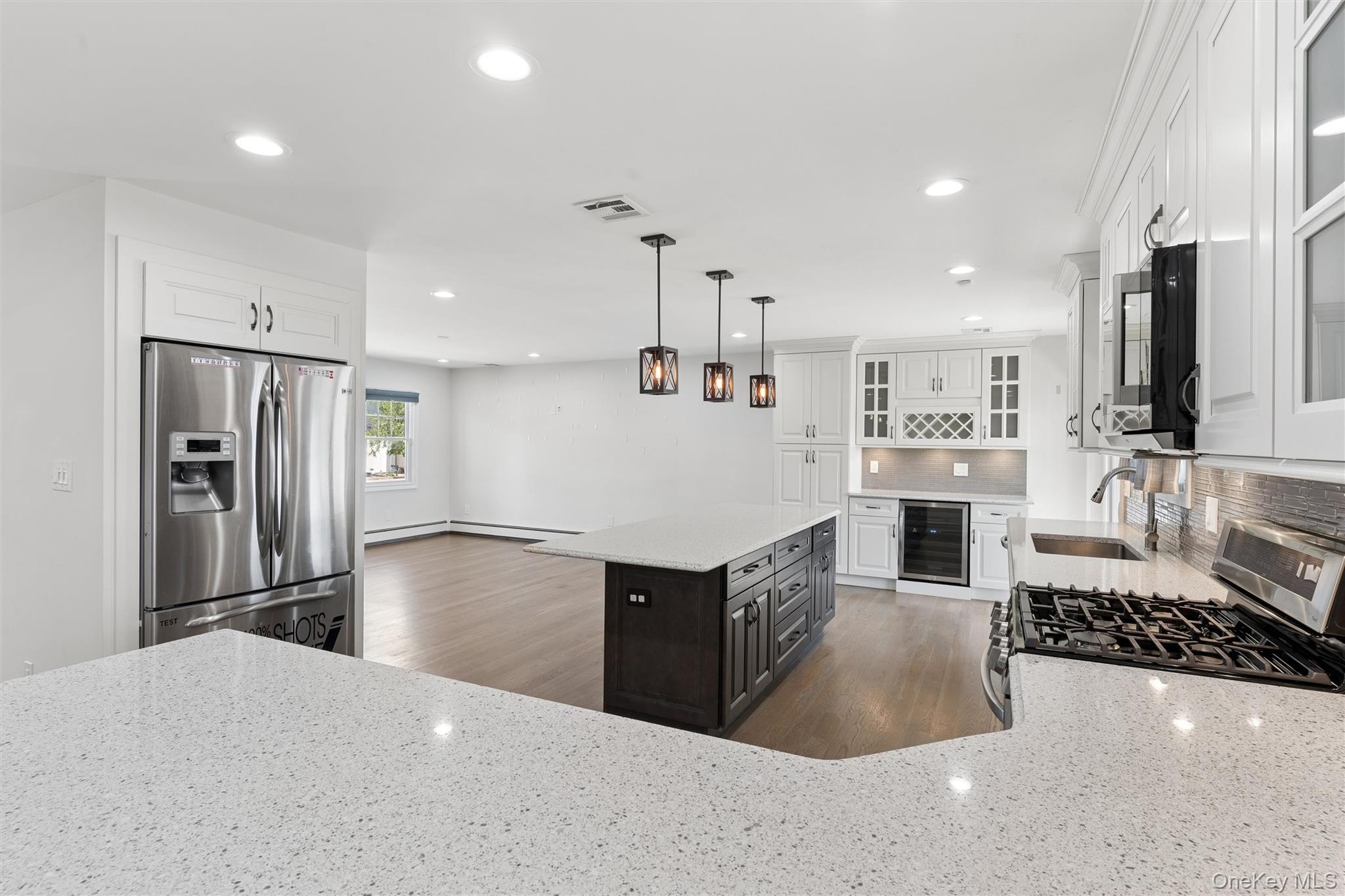 161 Barbara Road Bellmore, NY 11710 - Photo 7 of 33