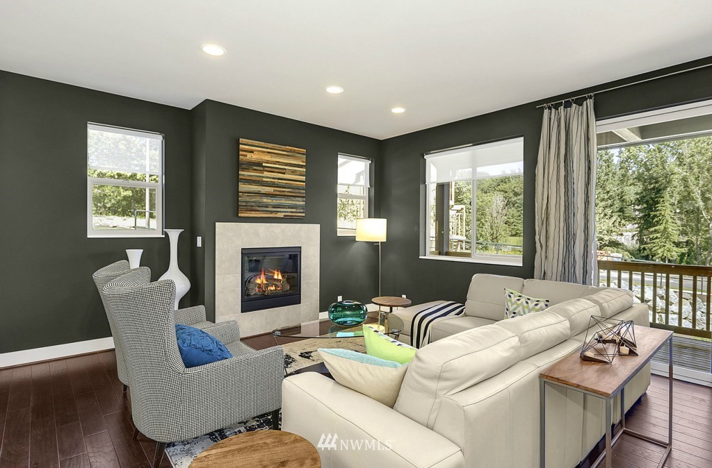 8401 130th Place Southeast, Unit B102 Renton, WA 98058 - Photo 4 of 20 Gallery Image 4