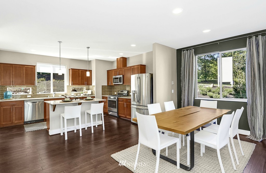 8401 130th Place Southeast, Unit B102 Renton, WA 98058 - Photo 6 of 20 Gallery Image 6