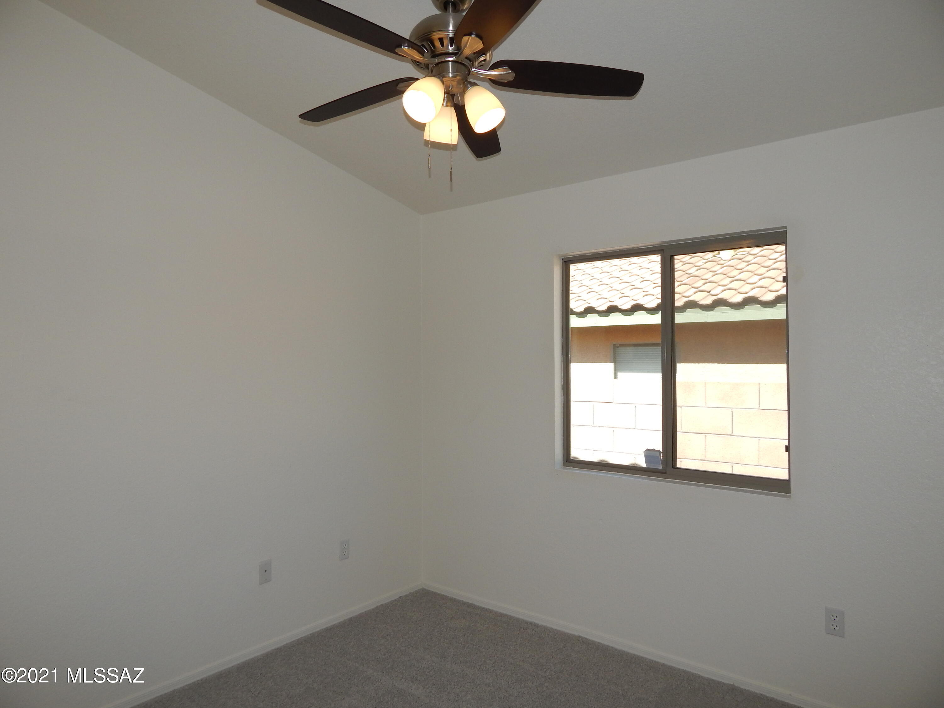 2340 West Golden Hills Road Tucson, AZ 85745 - Photo 19 of 45