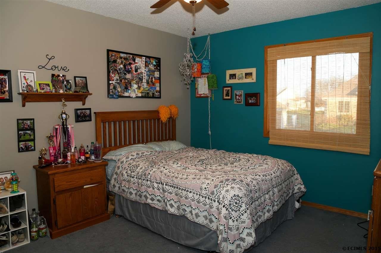2301 Antler Ridge Drive Dubuque, IA 52002 - Photo 11 of 25 Gallery Image 11