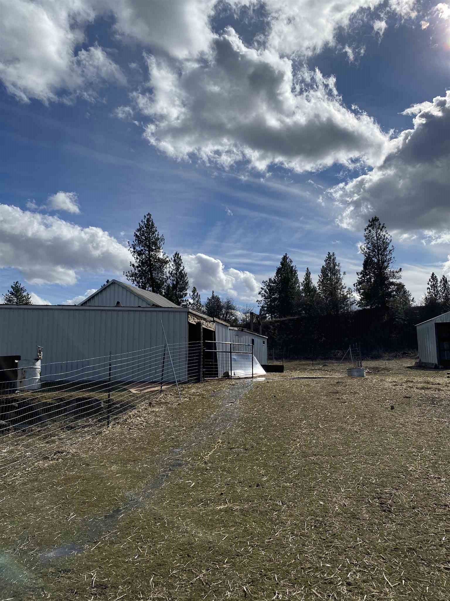 3117 North Old Trails Road Spokane, WA 99224 - Photo 9 of 48