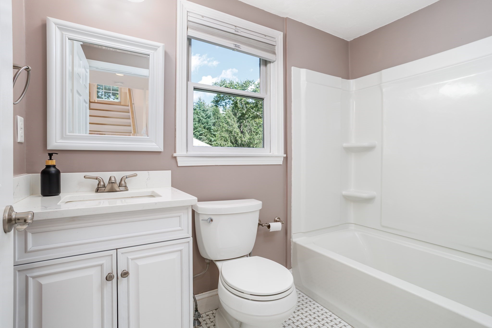 662 Old Harvard Road Boxborough, MA 01719 - Photo 13 of 34 Gallery Image 13