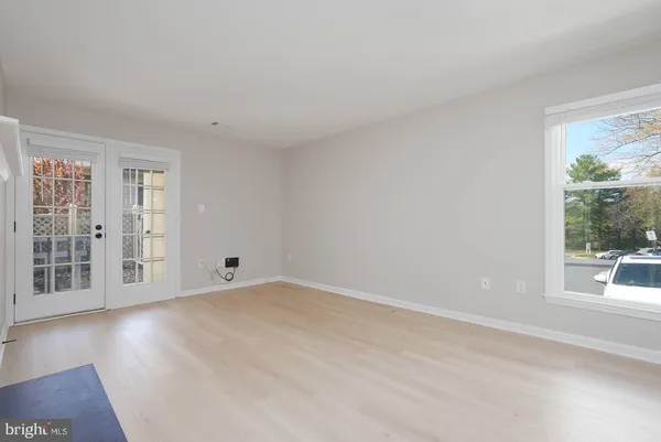 $2,500 | 20527 Shadyside Way, Unit 212, Germantown, MD 20874