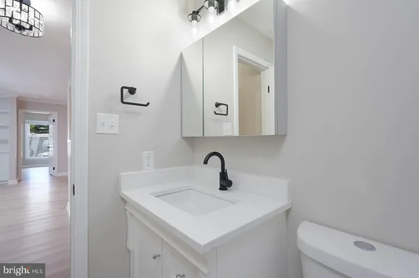 $2,500 | 20527 Shadyside Way, Unit 212, Germantown, MD 20874