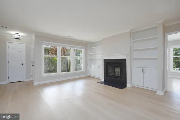 $2,500 | 20527 Shadyside Way, Unit 212, Germantown, MD 20874