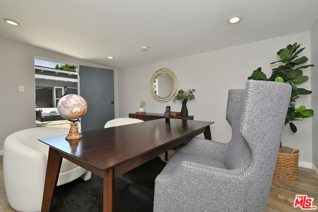 7014 Ramsgate Avenue Los Angeles, CA 90045 - Photo 37 of 41