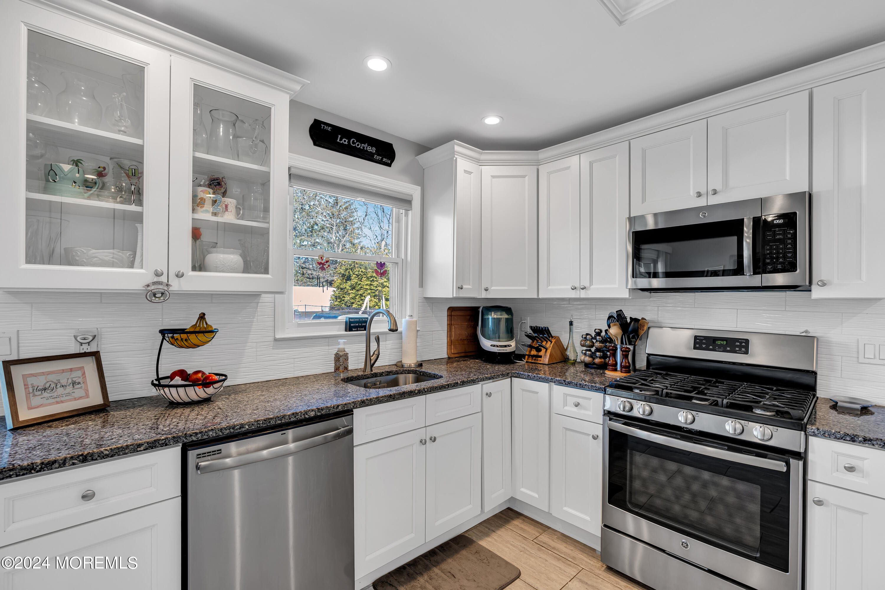 38 Livingston Drive Howell, NJ 07731 - Photo 12 of 40 029_dsc03354