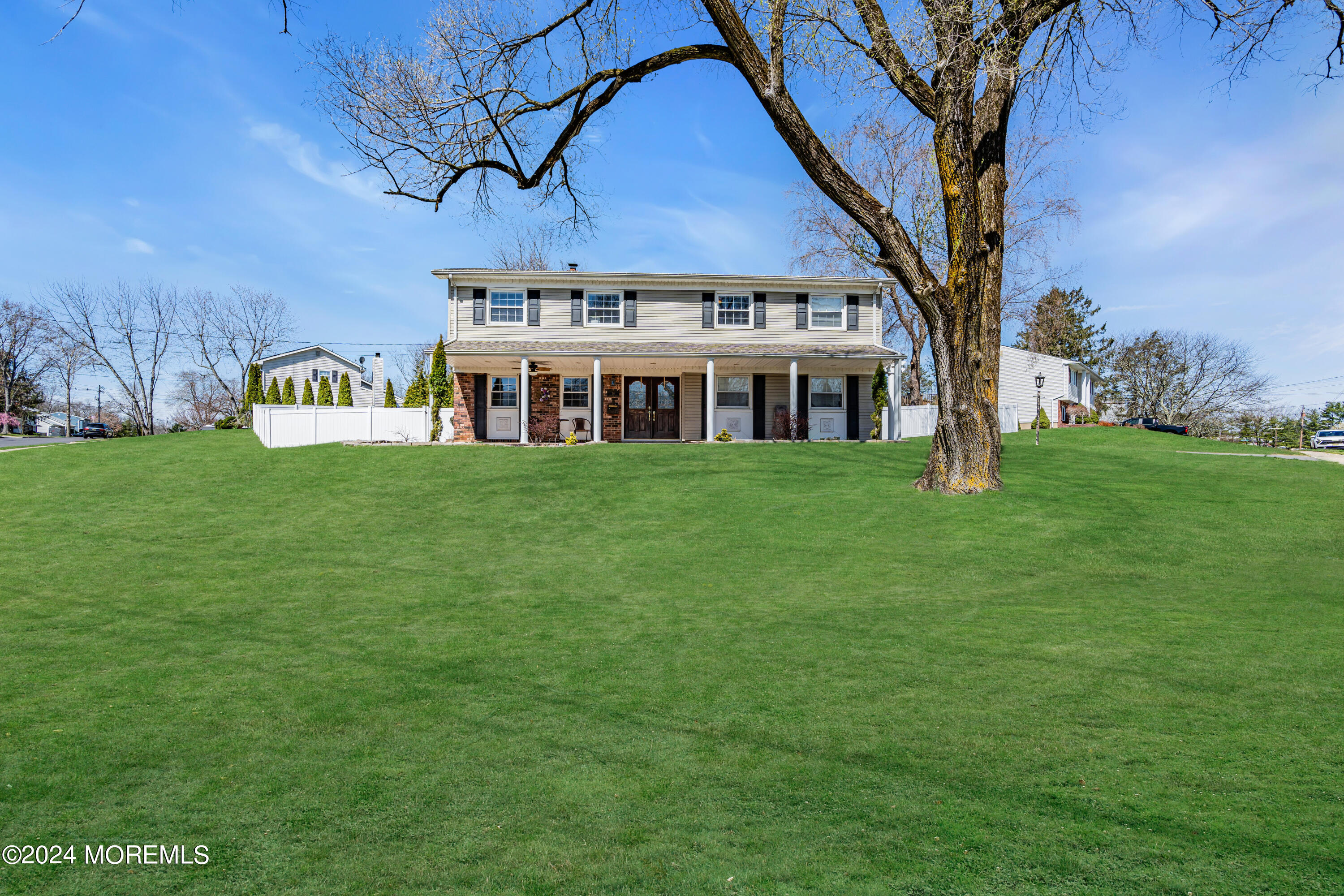 38 Livingston Drive Howell, NJ 07731 - Photo 3 of 40 004_dsc03504-1