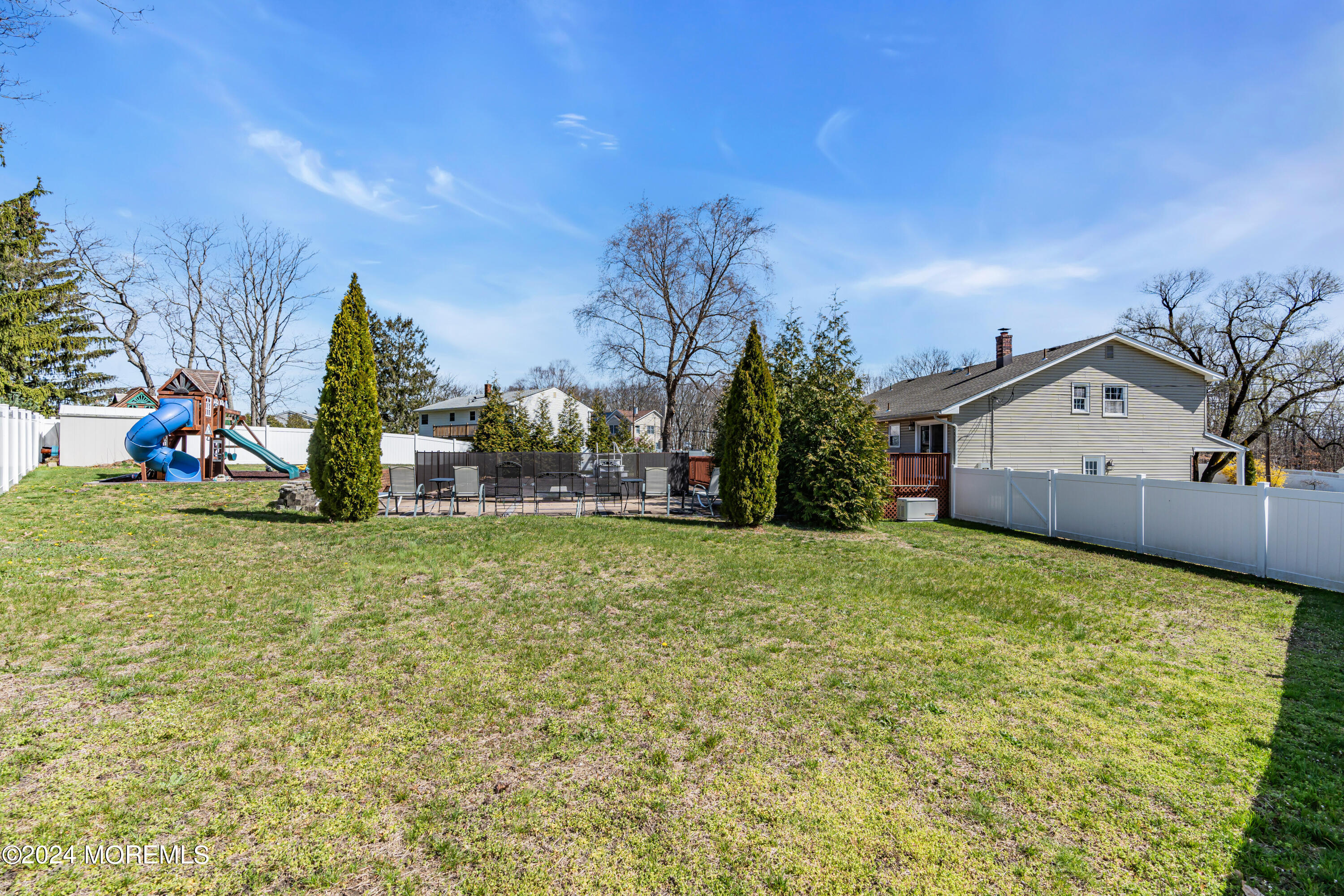 38 Livingston Drive Howell, NJ 07731 - Photo 33 of 40 054_dsc03409