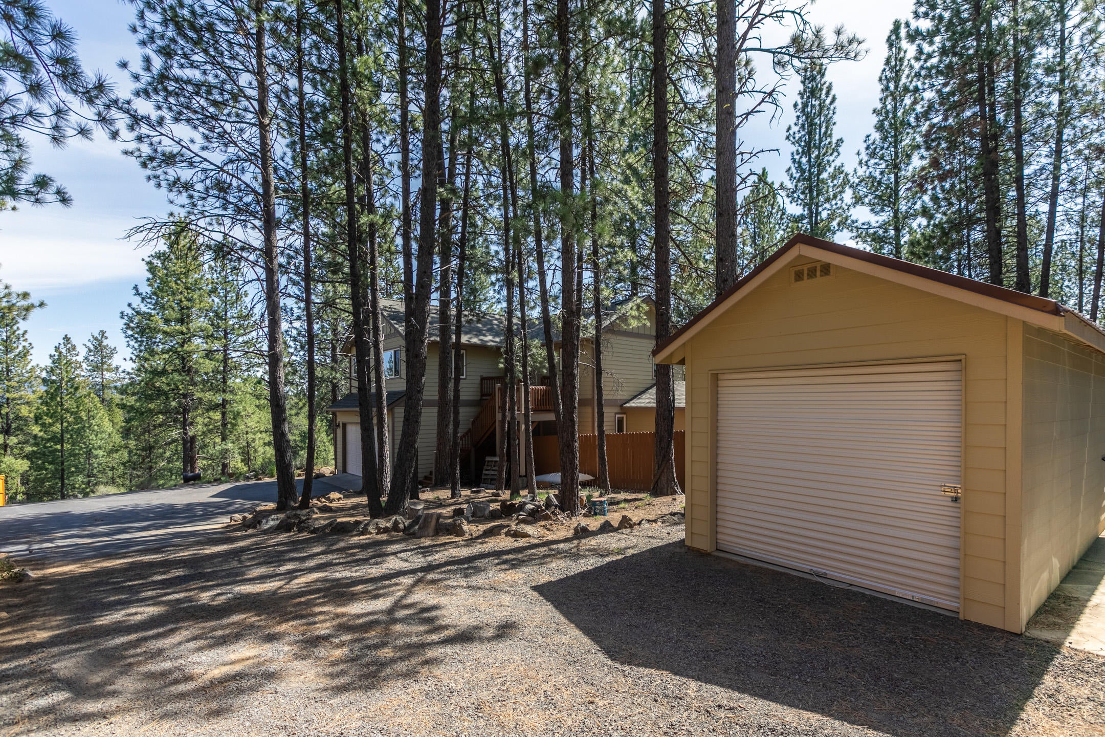 56959 Besson Road Bend, OR 97707 - Photo 28 of 38 2019_05_07_56959_besson_rd-7