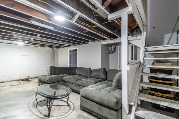 $159,900 | 3124 Broadway, Fort Wayne, IN 46807