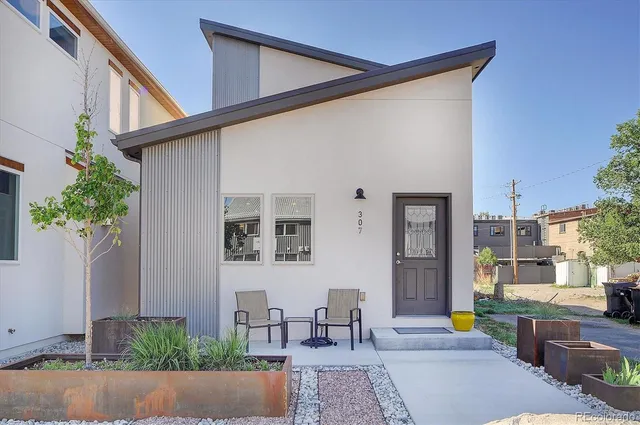 a view of a house with sitting area
