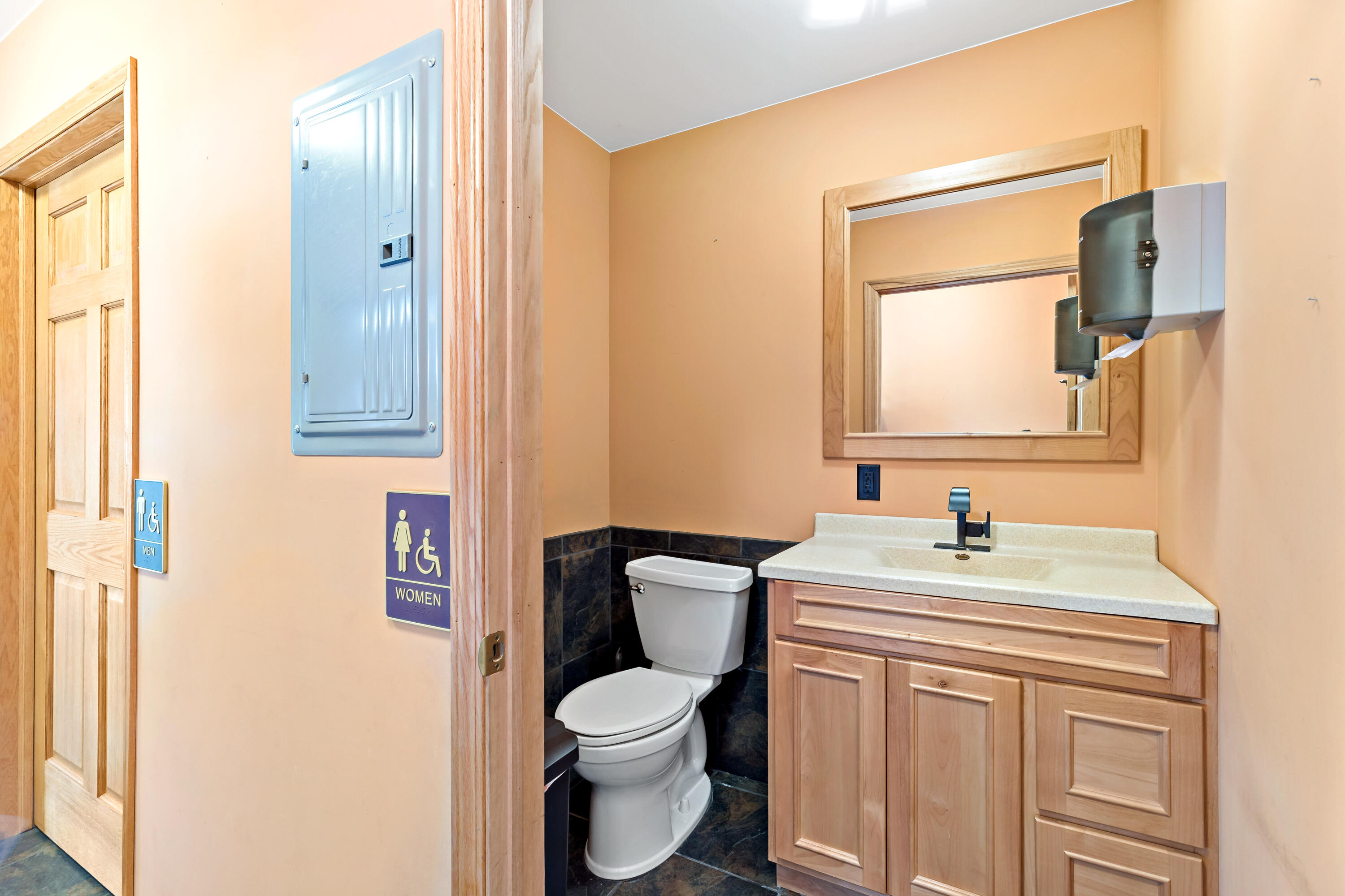 5496 West 107th Court Crown Point, IN 46307 - Photo 39 of 48 3000x2000