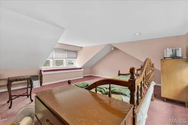 $425,000 | 370 Hencken Hollow Lane, St. Clair, MO 63077