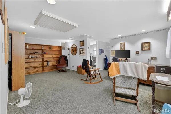 $425,000 | 370 Hencken Hollow Lane, St. Clair, MO 63077